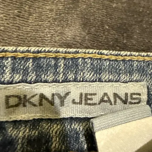 DKNY Soho Jean-Womens Blue Medium Wash Denim Jeans-Bootcut-Size 6S/C - Picture 8 of 16